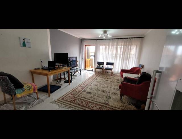 2 BEDROOM TOWNHOUSE FOR SALE IN MEYERSDAL